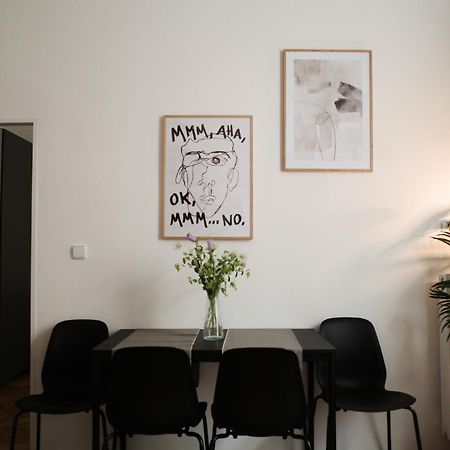 Apartment Dusni Superior Прага Екстериор снимка