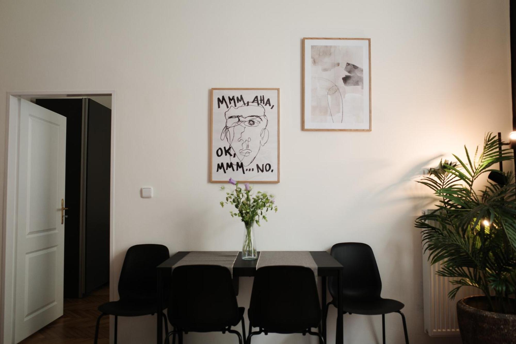 Apartment Dusni Superior Прага Екстериор снимка