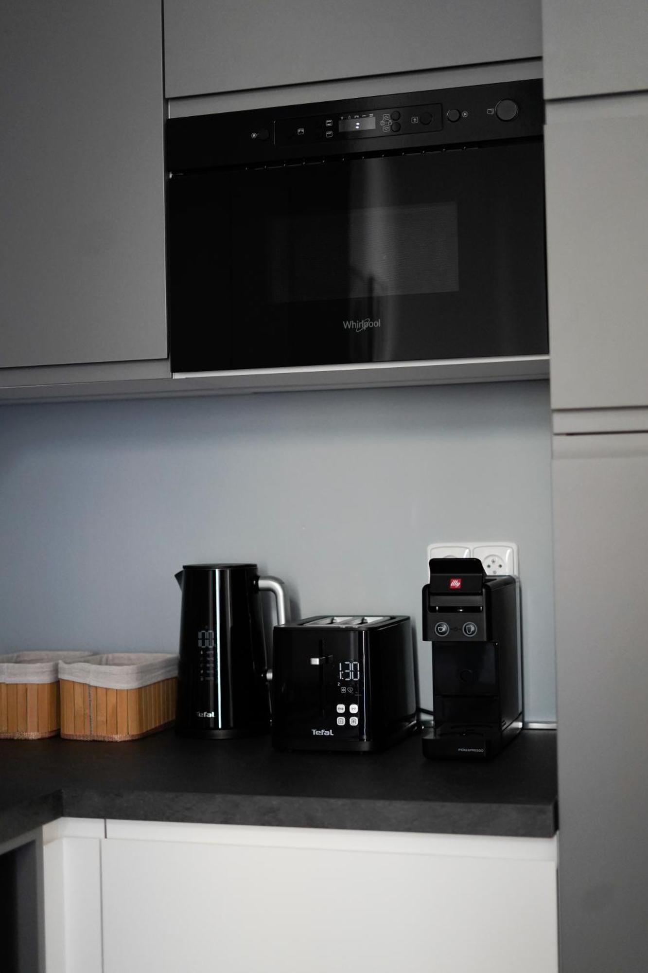 Apartment Dusni Superior Прага Екстериор снимка