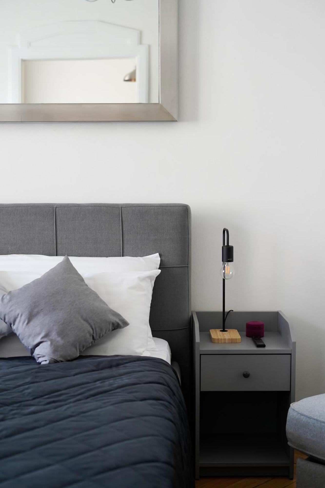 Apartment Dusni Superior Прага Екстериор снимка