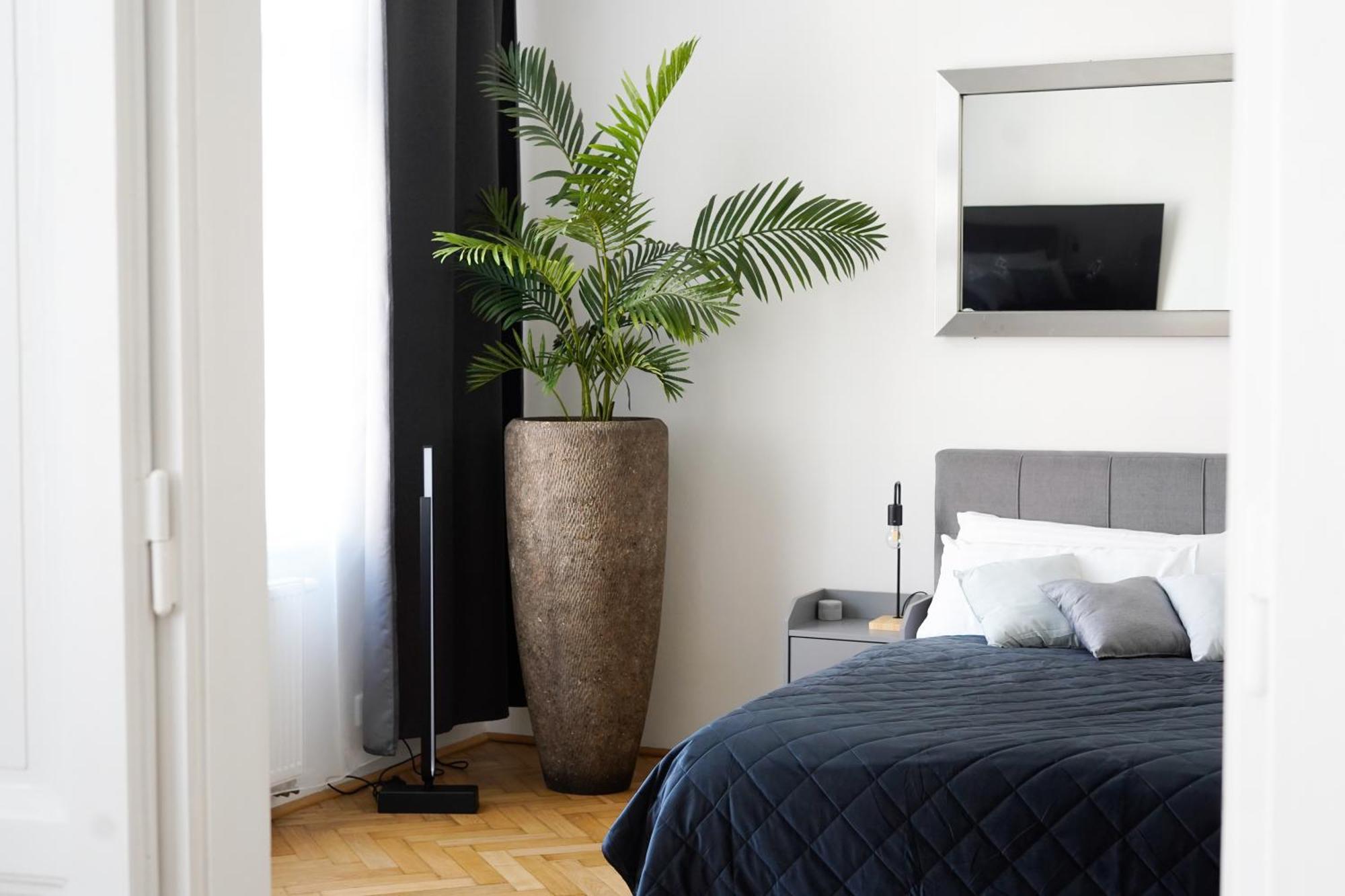Apartment Dusni Superior Прага Екстериор снимка